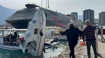 Hatay'da Şiddetli Fırtına Tekne Battırdı: 400 Bin TL Zarar