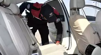 Adıyaman'da Huzur Uygulaması: 211 Kişinin Kimlik Kontrolü Yapıldı