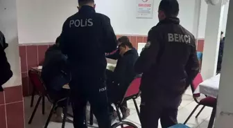 Balıkesir'de Huzur Denetimleri: 10 Aranan Şahıs Yakalandı, 77 Sürücüye Ceza