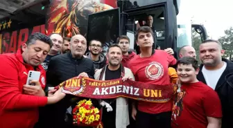 Galatasaray Antalya'ya Geldi: Taraftar Coşkusu