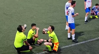 Antalya'da Futbol Maçında Ezan Zamanı Oruç Açma Anı