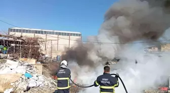 Siirt'te Hurdalıkta Yangın Çıktı, İtfaiye Müdahale Etti