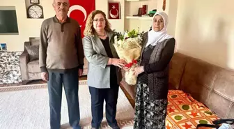 Kaymakam Doğru, şehit annesini unutmadı