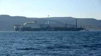 Castorone Gemisi Çanakkale Boğazı'ndan Geçti