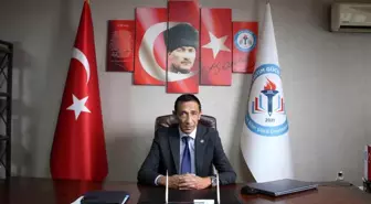 Eğitim Gücü-Sen'den Türban ile İlgili Anayasa Değişikliği Talebine Destek