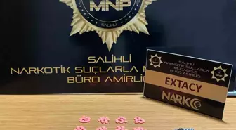 Manisa'da Uyuşturucu Operasyonu: 200 Ecstasy Hap Ele Geçirildi