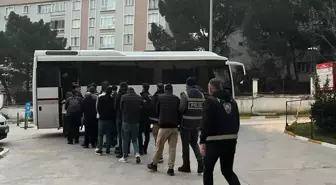 Manisa'da Dolandırıcılık Operasyonu: 13 Şüpheli Gözaltında