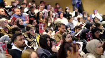 Bayburt'ta İstiklal Marşı ve Mehmet Akif Ersoy Konferansı Düzenlendi