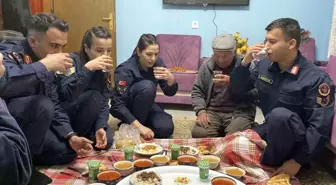 Jandarmadan gaziye sürpriz iftar