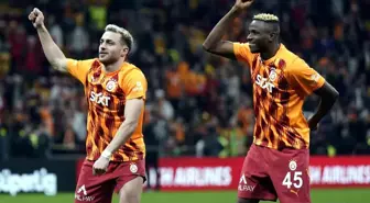 Galatasaray, Antalyaspor'u 4-0 Geçti; Osimhen ve Barış Alper Taraftarla Kutladı