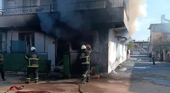 Hatay'da Yangın: 2 Katlı Müstakil Ev Kullanılmaz Hale Geldi