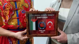 Wushu Kung Fu Türkiye Birincisi Yusuf Sadi Açar, Madalyasını Filistin'e Bağışladı