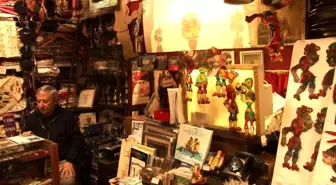 Karagöz ve Hacivat'a ömrünü adadı, gölge oyunlarını gelecek nesillere aktarıyor