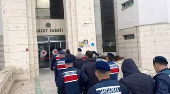 Balıkesir'de Düzensiz Göçmen Operasyonu: 16 Kişi Yakalandı