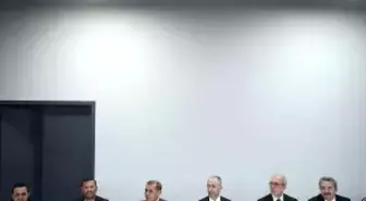 Dursun Özbek: 'Galatasaray'a çok büyük finansal katkı verecek projeler yapıyoruz'