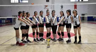 Hakkari Sportif Faaliyetler Kadın Voleybol Takımı İl Birincisi Oldu