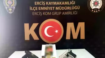 Van'da Gümrük Kaçağı Malzemeler Ele Geçirildi