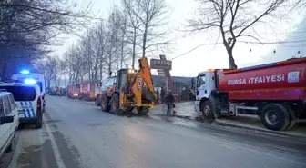 Bursa'da Yangın Çıkan İş Yerinde Polis Ekiplerine Saldırı