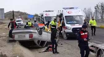 Adıyaman'da Otomobil Takla Attı: 4 Yaralı