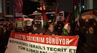 İstanbul'da İsrail Saldırılarına Protesto