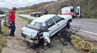 Balıkesir'de Trafik Kazası: İki Yaralı