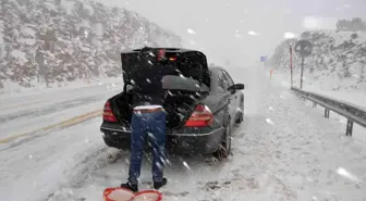 Antalya-Konya Yolunda Yoğun Kar Yağışı Nedeniyle Geçişler Kapandı