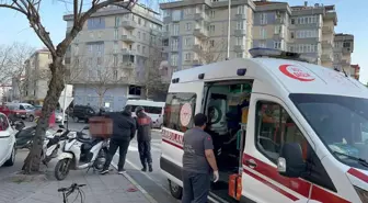 Tekirdağ'da Kamyonet ile Motosiklet Çarpıştı, 1 Yaralı