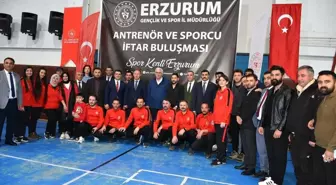 AK Parti Milletvekili Öz, Erzurum'da Sporcularla İftar Yemeği Düzenledi