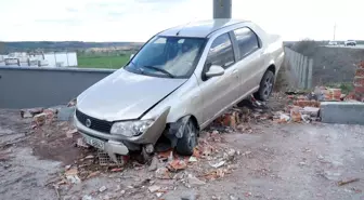 Edirne'de Trafik Kazası: Sürücü Yaralandı