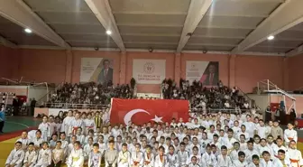 Salihli'de Çanakkale Deniz Zaferi'nin 110. yıl dönümüne özel turnuva