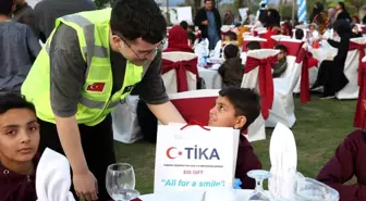 TİKA'dan Pakistan'da Yetim Çocuklara İftar Programı