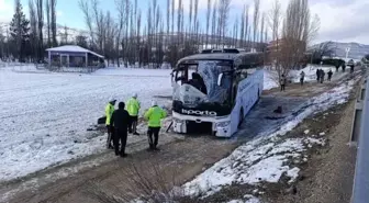 Afyonkarahisar'da otobüs kazası: 1 ölü, 25 yaralı