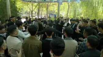 Xinjiang'da Bahar Neşesi