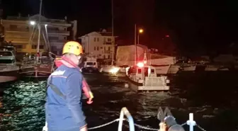 Fethiye Açıklarında Sürüklenen Tekne Kıyı Emniyet Ekipleri Tarafından Kurtarıldı