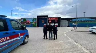 Hırsızlık Suçundan Aranan Şahıs Jandarma Tarafından Yakalandı