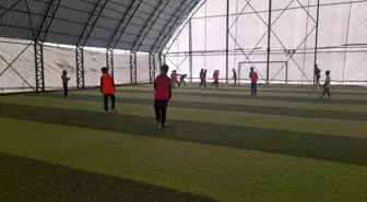 Muş'ta Futbol Kursu Gençleri Spora Teşvik Ediyor