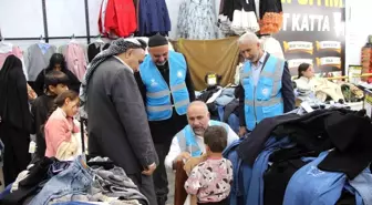 Cizre'de 800 Yetim Çocuğa Bayramlık Elbise ve Ayakkabı Hediye Edildi