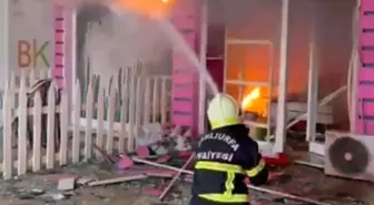 Şanlıurfa'da Çiçekçide Yangın: Maddi Hasar Oluştu