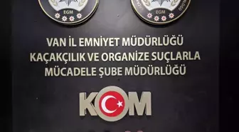 Van'da Gümrük Kaçağı Malzeme Operasyonu: Çok Sayıda Ele Geçirildi