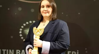 İHA Muhabiri Zöhre Alagöz'e 'Yılın En İyi Savunma Muhabiri' ödülü