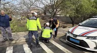 İstanbul'da Kamyonet ile Kamyon Çarpıştı: 2 Yaralı