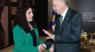 Cumhurbaşkanı Erdoğan'dan Kosovalı mevkidaşına tatlı sert fırça: Bir öğreniyorsun, bir unutuyorsun