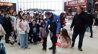 Bolu'da Polis Çocuklarına Sinema Etkinliği Düzenlendi