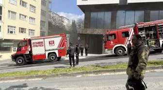 İstanbul Beşiktaş'ta Ortak Yüzde Yangın: Maddi Hasar Oluştu