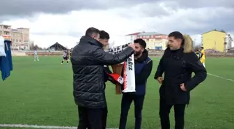 Kopspor Taraftarından Polis Memuruna Anlamlı Jest