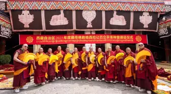 Tibet'te 13 Rahip Doktora Eşdeğeri Unvan Aldı