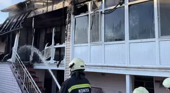 Eski eşi ile komşularını darbedip, evi yaktı