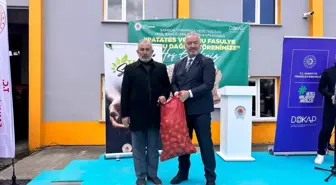 19 Mayıs'ta Çiftçilere Tohumluk Patates ve Kuru Fasulye Dağıtıldı