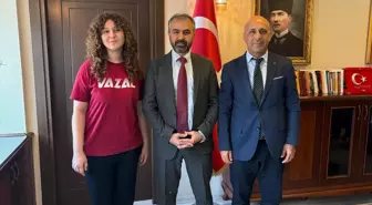 Öğrenciden Örnek Davranış: Alışverişin Parasını Not Bıraktı