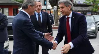 AK Parti Heyeti Sakarya Büyükşehir Belediye Başkanı Alemdar'ı Ziyaret Etti